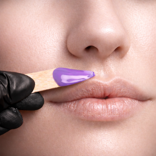 Эпиляция лица: удаление нежелательных волосков над верхней губой