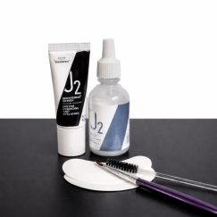 Материалы для окрашивания ресниц: кисть, щеточка для ресниц и патчи